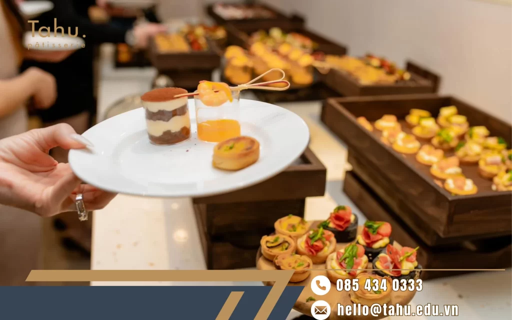 Tiệc finger food và tea break là sự lựa chọn hoàn hảo cho các buổi tiệc sinh nhật công ty
